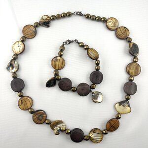 Exquisite brown hue shell, glass bead necklace and bracelet set